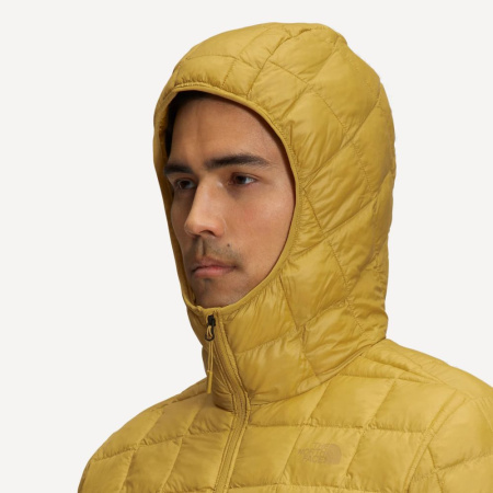 Куртка ThermoBall Eco Hoodie 2.0 (Мужской; M; mineral gold)
